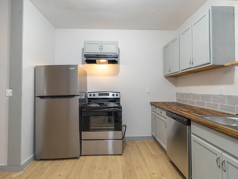 3043 E 5th Ave #2 — Photo 9
