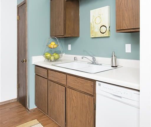 Model Kitchen - Sink-DW