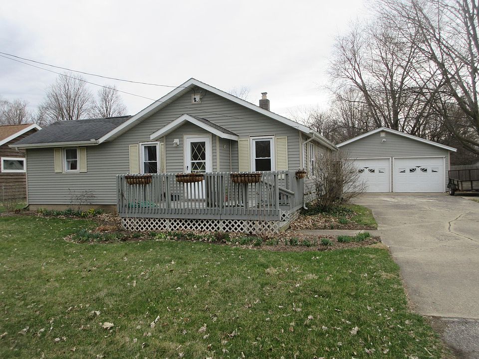 1st image of 526 S Avenue C