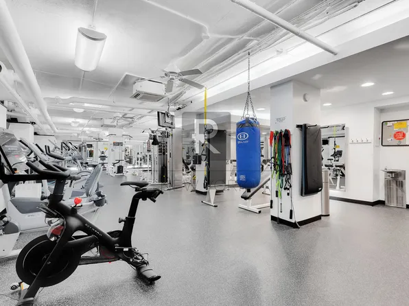 400 Central Park West image 12 of 14