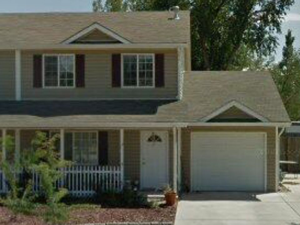 1st image of 308 Ash Ct