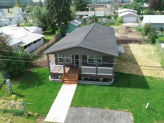 2nd image of 1133 C St