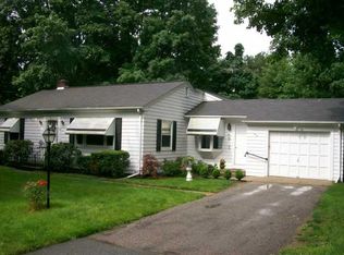 412 North Rd, Scituate, RI 02831