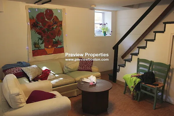 4 bed, 2.0 bath, $4,875 — Photo 1