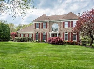 27 Carlton Rd, Flanders, NJ 07836