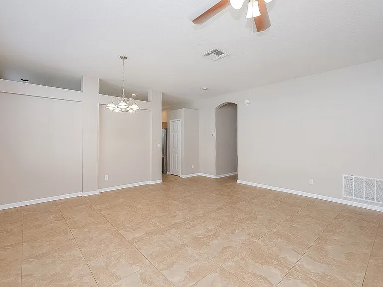 2520 Deer Forest Dr — Photo 4
