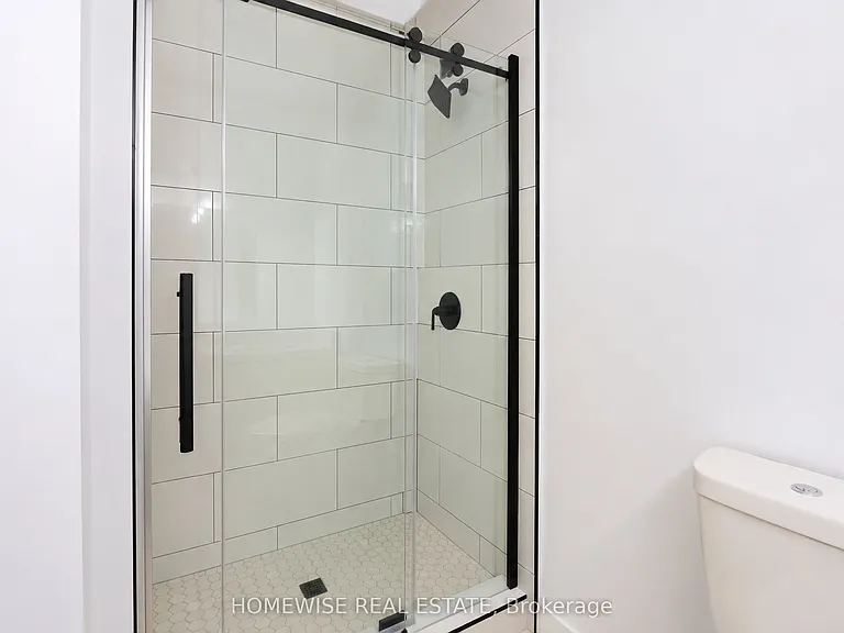 2500 Bathurst St #307 — Photo 25