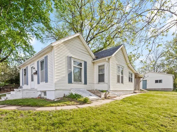 407 N Locust St, Glenwood, IA 51534