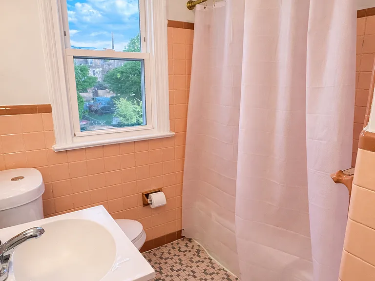 204 Abington Ave #2 — Photo 8