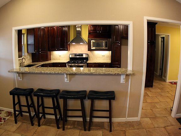 4th image of 3111 Auburn Dr