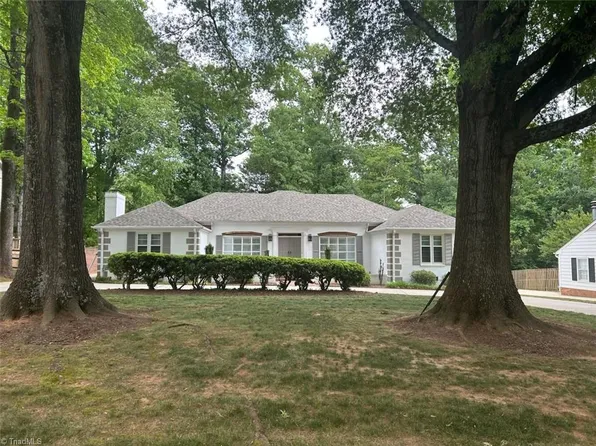702 Westminster Dr, Greensboro, NC 27410