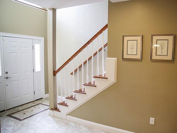 3rd image of 129 Cambridge St APT 3