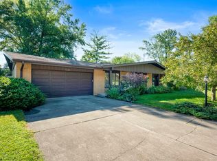 1208 N Greenbriar Rd, Muncie, IN 47304