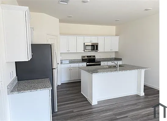 2118 Prairie Ln — Photo 10