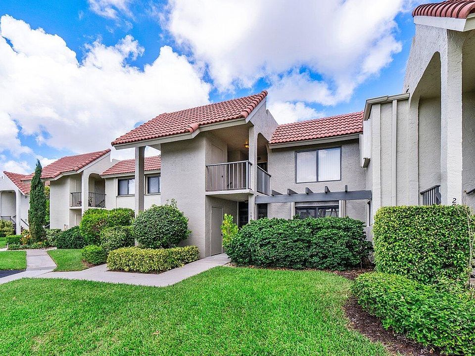 1st image of 5617 Fairway Park Dr APT 102