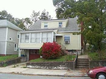 2nd image of 115 Sheffield Ave