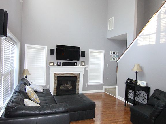5th image of 6000 Malden Ct