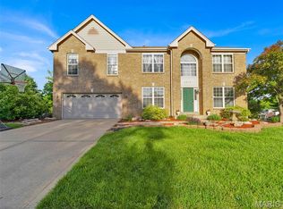 6915 Fieldstone Farms Dr, O'Fallon, MO 63368