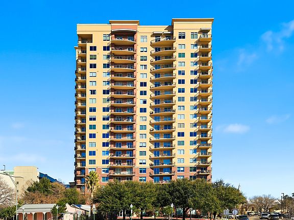 2nd image of 215 Center #408