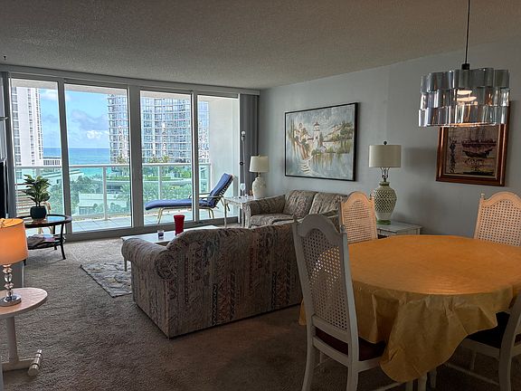 5th image of 100 Bayview Dr APT 1012
