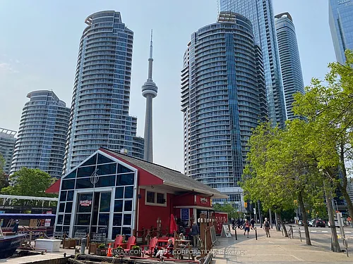 208 Queens Quay W Photo 1
