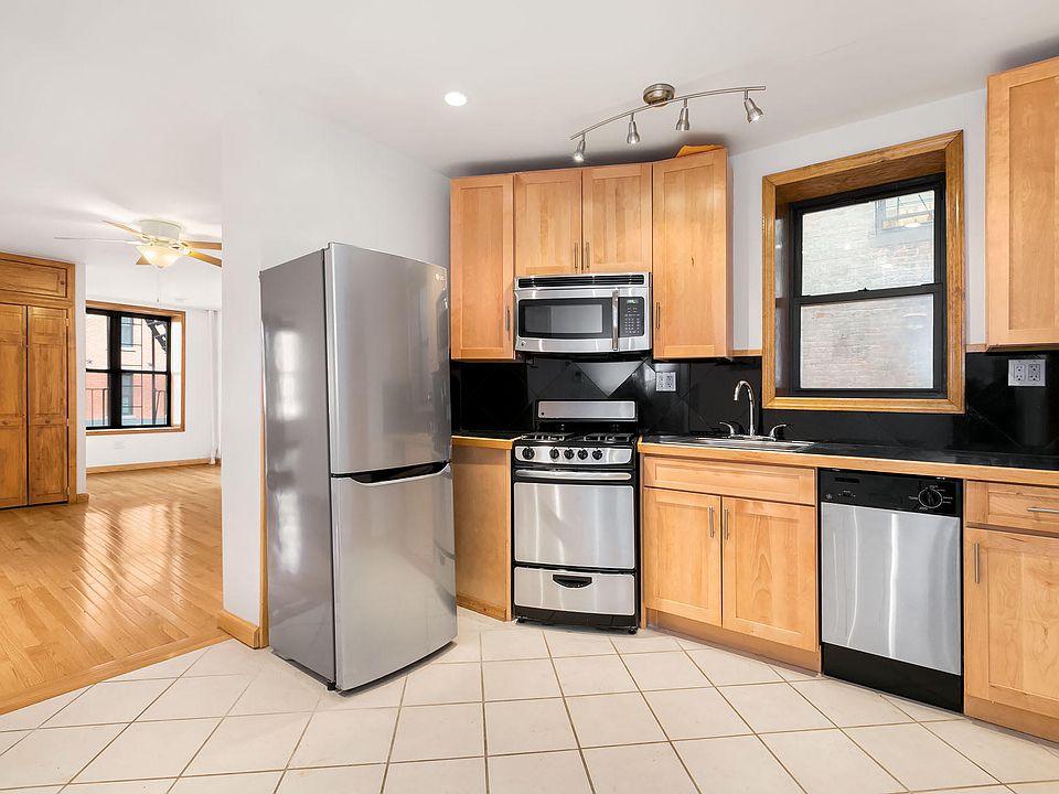 1st image of 56 Macdougal St APT 5