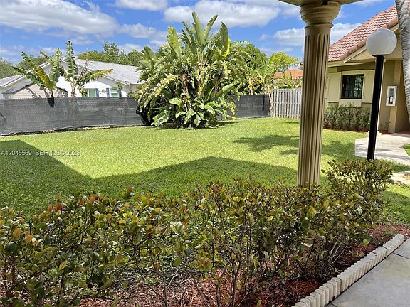 3rd image of 2642 Riverside Dr #2642