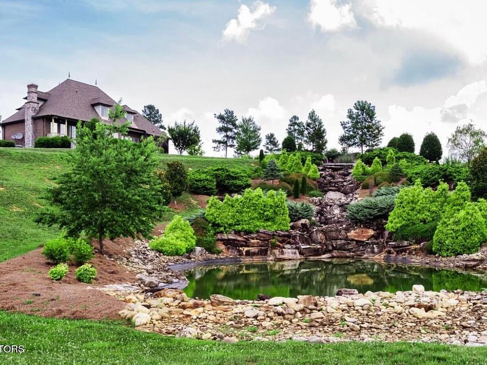 1st image of 917 Eagle Nest Dr