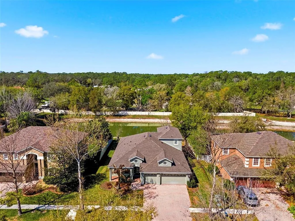 5 bed, 3.0 bath, 2825 sqft, $2,850 — Photo 3