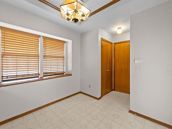 5th image of 1420 Danube Ln