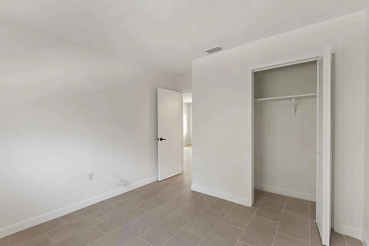 2 bed, 600 sqft, $1,750 — Photo 2