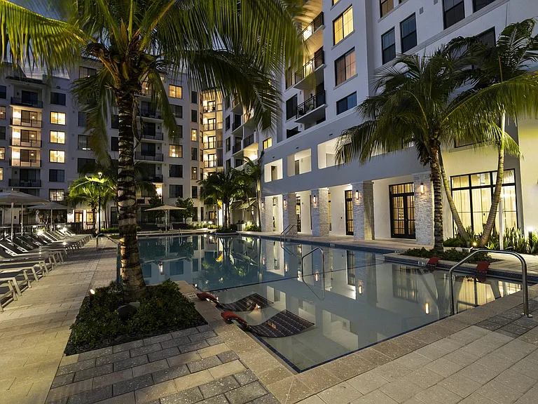 Indigo West Palm Beach — Photo 8