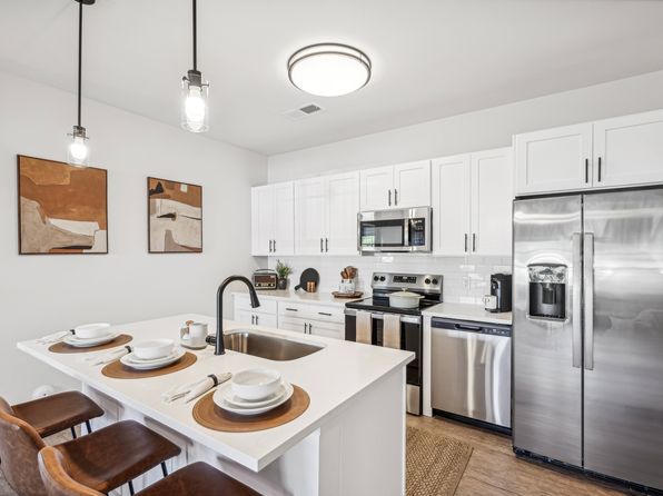 610 Sugar Pine Way #1-208
