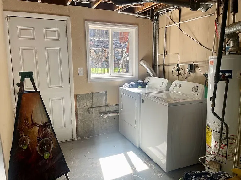 739 Cardinal St — Photo 33