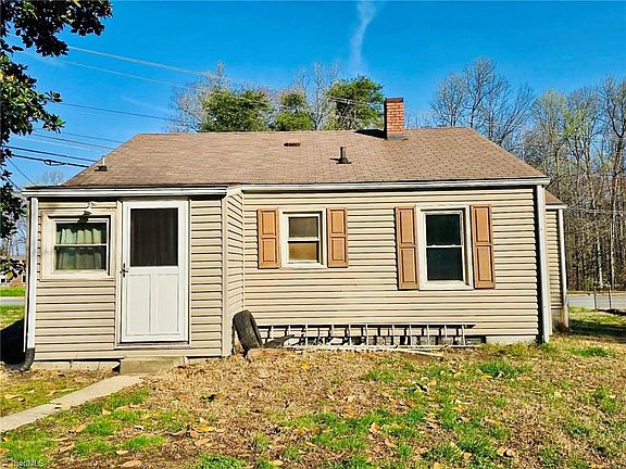 3rd image of 1500 Lees Chapel Rd