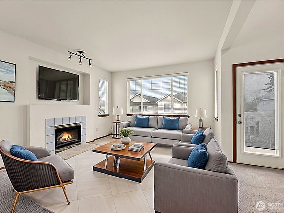 3rd image of 11222 3rd Avenue Ct E