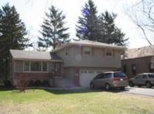 4817 Stonewall Ave, Downers Grove, IL 60515