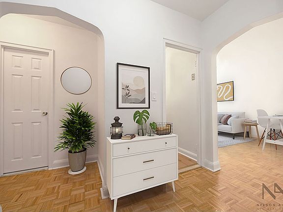 4th image of 48-18 43rd St APT 2B