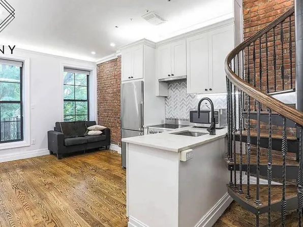 43 Columbia Place image 6 of 6