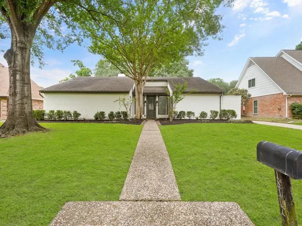 18107 Mountfield Drive, Houston, TX 77084