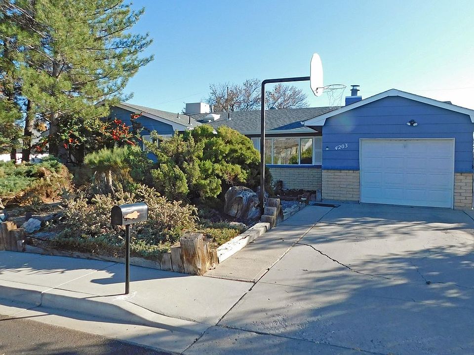 1st image of 4203 Windsor Dr