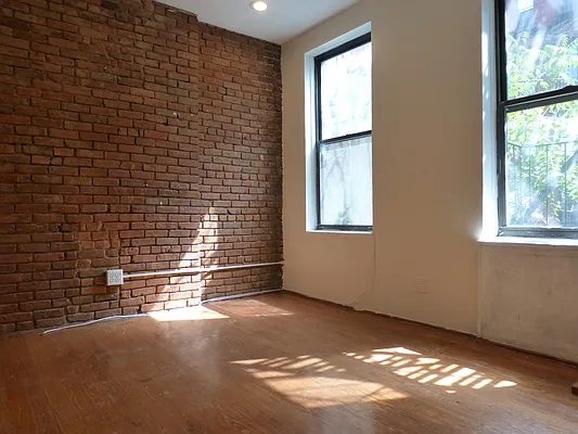 Rented by Charie Properties LLC | media 40