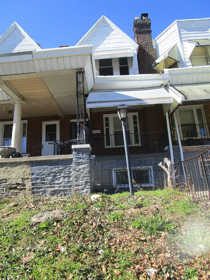 Building Photo - 6954 Forrest Ave