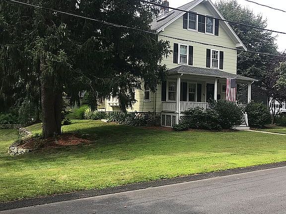 2nd image of 26 Fairview St