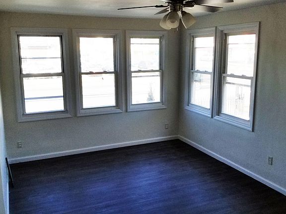 4th image of 2140 Forest Ave