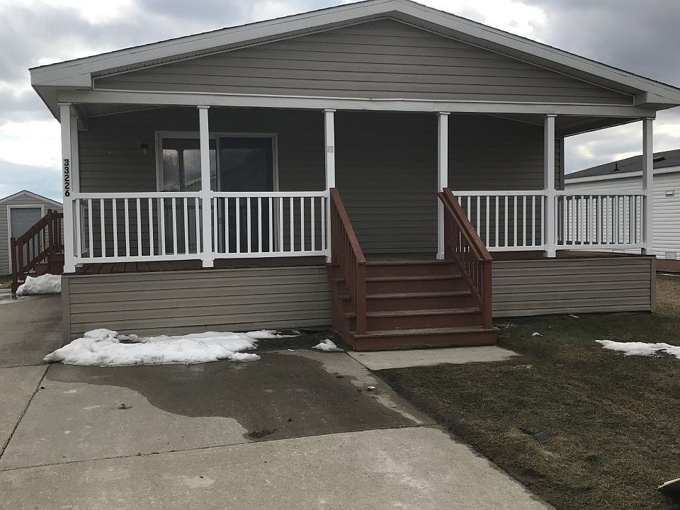 1st image of 33226 Grove Ct