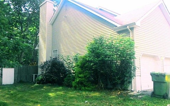 3rd image of 9 Isabella Dr