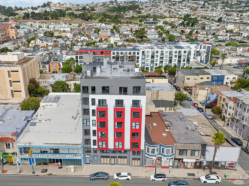 4742 Mission