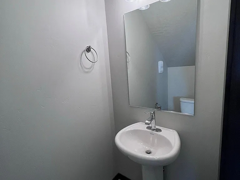 4230 N Donovan Ln — Photo 4