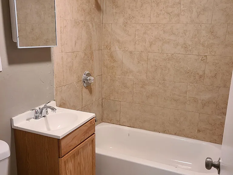 4317 Grant St — Photo 5
